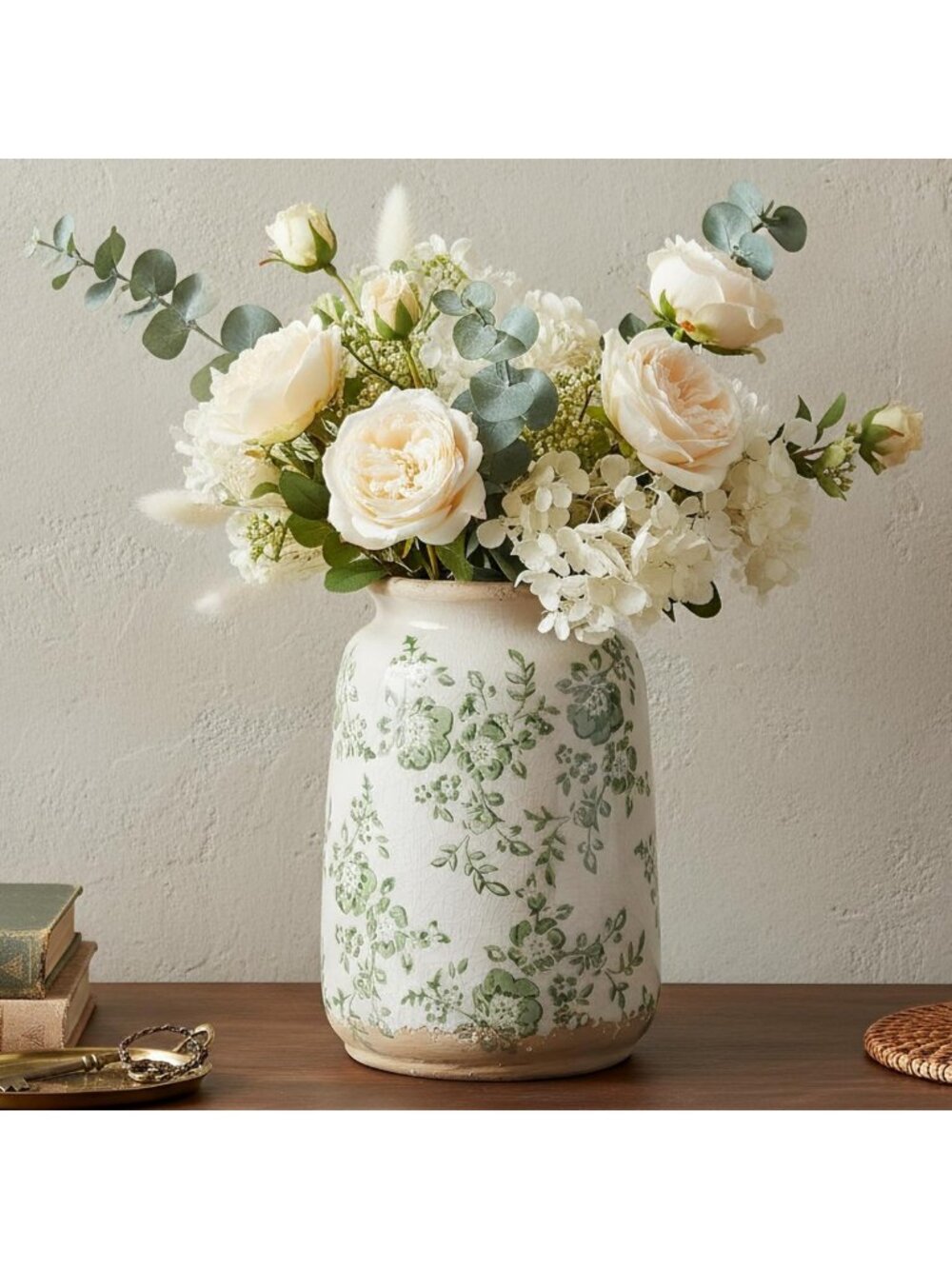 Chic Vintage Green & White Chinoiserie Ceramic Vase - Elegant Home Decor Accent